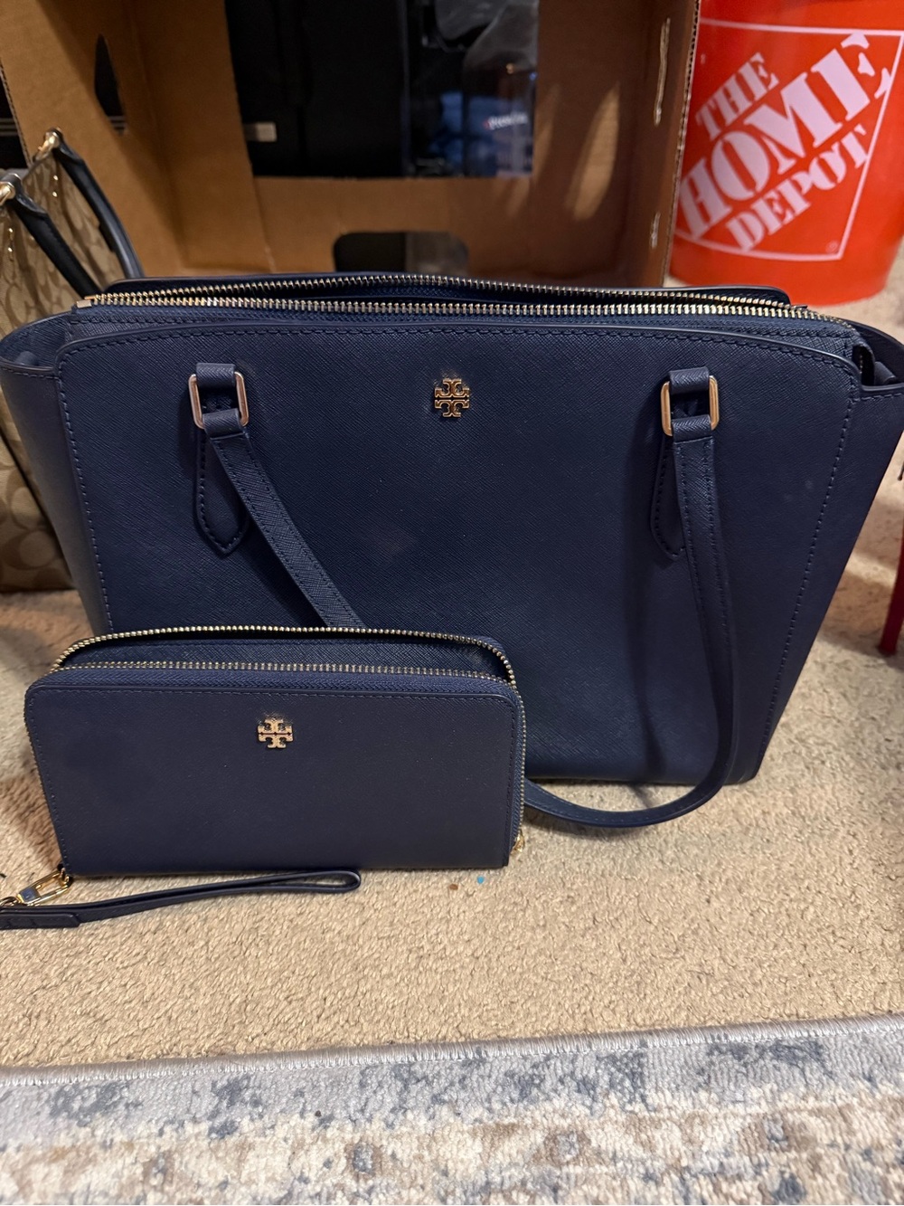 Tory Burch Navy Saffiano Leather Tote with Matching Wallet Set - Picture 1 of 2